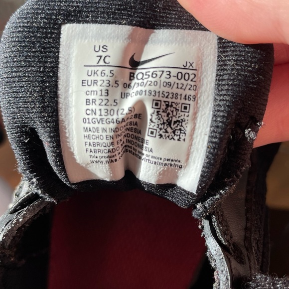 Toddler Pink & Black Nike Runners size 7 - Picture 5 of 6